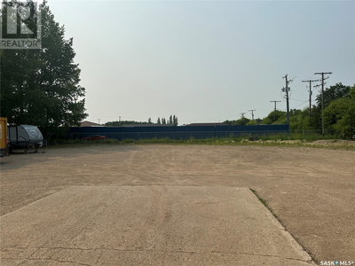 Image #1 of Commercial for Sale at 464 Broadway, Yorkton, Saskatchewan