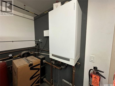 Image #1 of Commercial for Sale at 464 Broadway, Yorkton, Saskatchewan