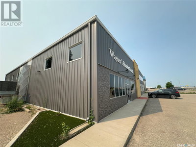 Image #1 of Commercial for Sale at 464 Broadway, Yorkton, Saskatchewan