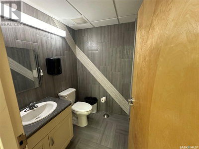 Image #1 of Commercial for Sale at 464 Broadway, Yorkton, Saskatchewan