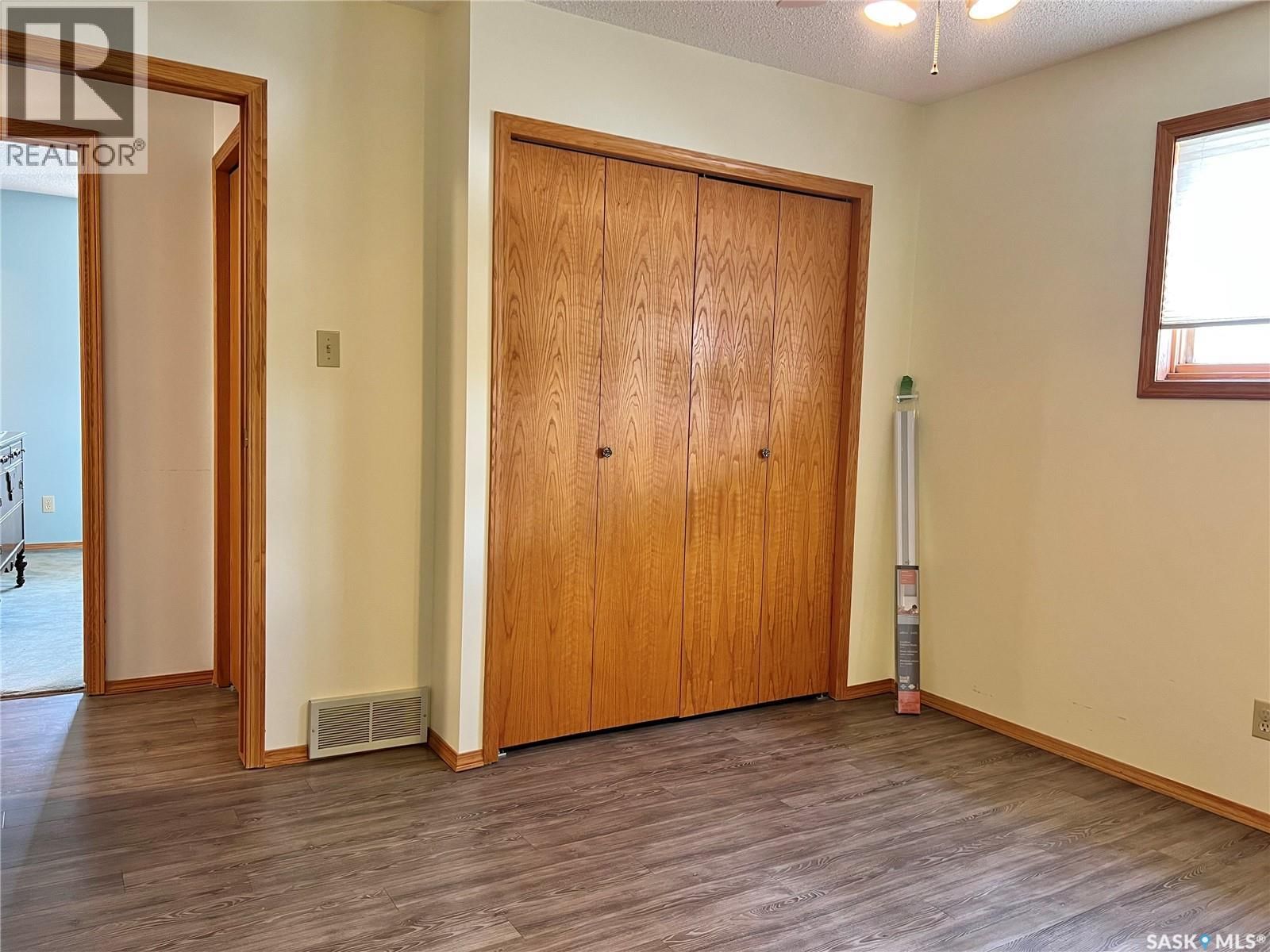 10 BIRCH STREET Image 29