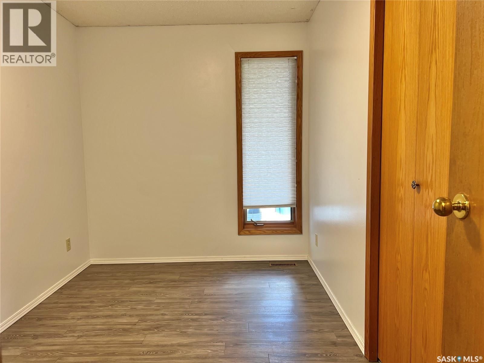 10 BIRCH STREET Image 30