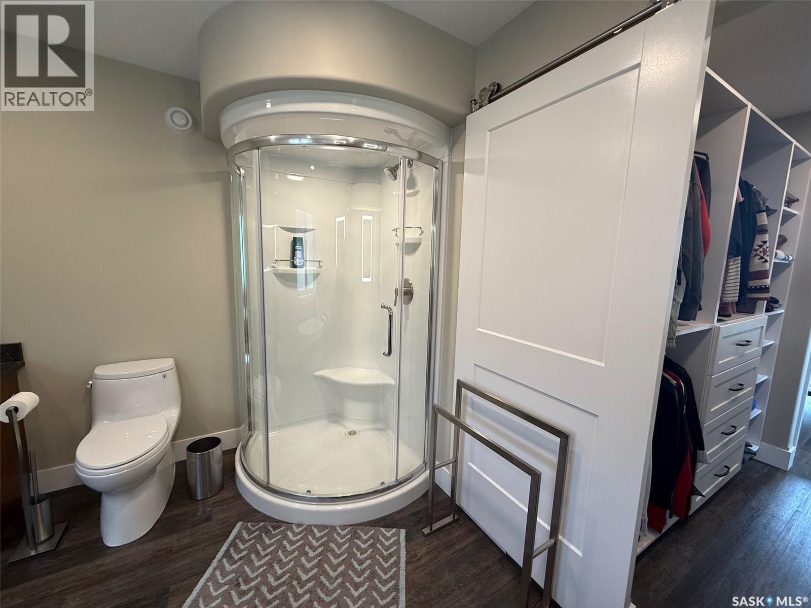 808 LA RONGE AVENUE Image 35