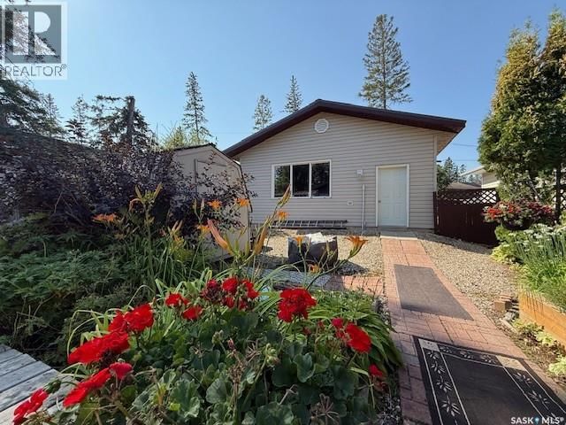 815 LAKESHORE AVENUE Image 12