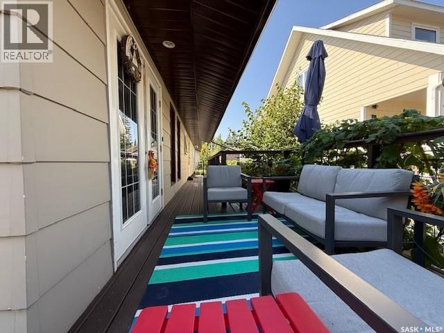 815 LAKESHORE AVENUE Image 16