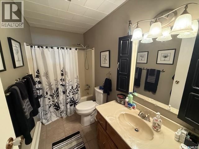 815 LAKESHORE AVENUE Image 26