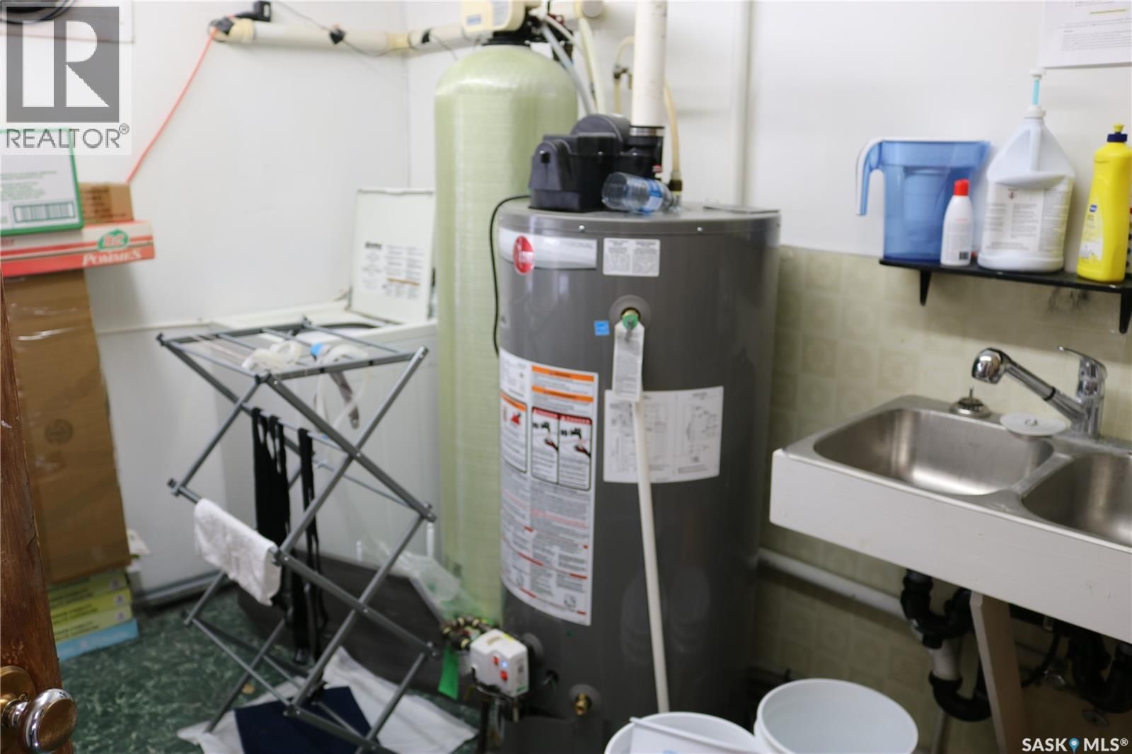 623 MAIN STREET Image 8