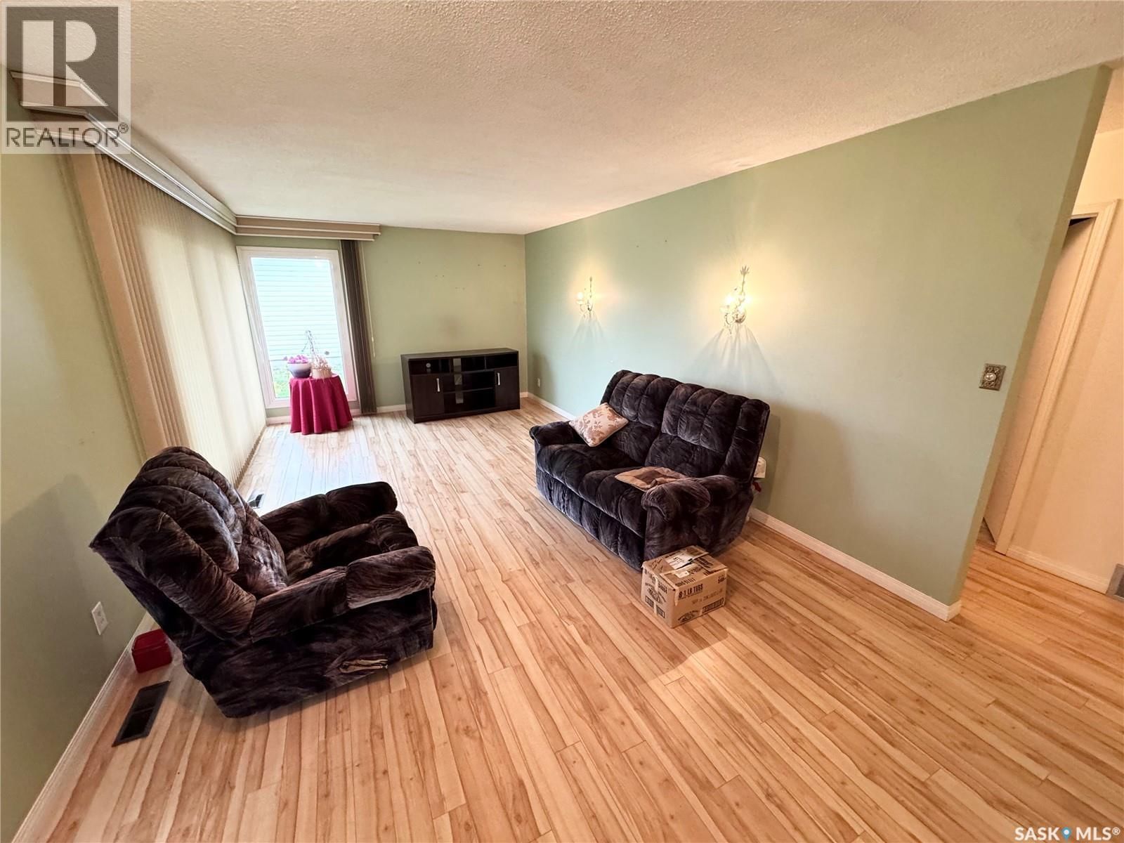 702 PORTAGE AVENUE Image 14