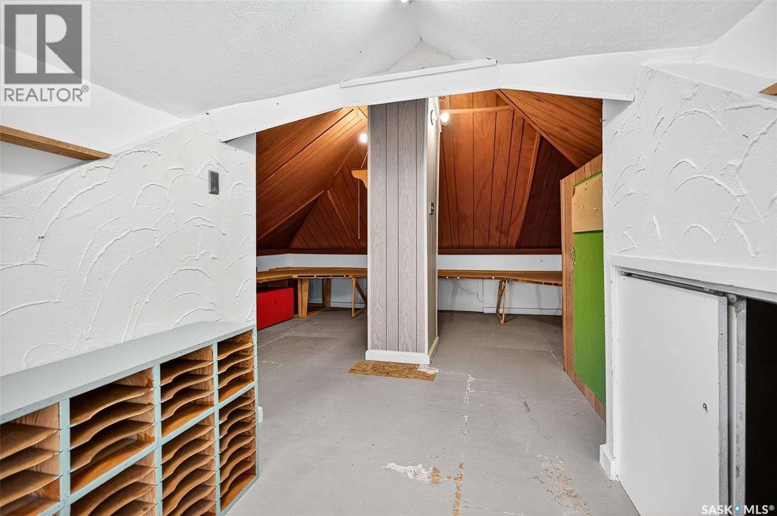 1120 3RD AVENUE Image 37