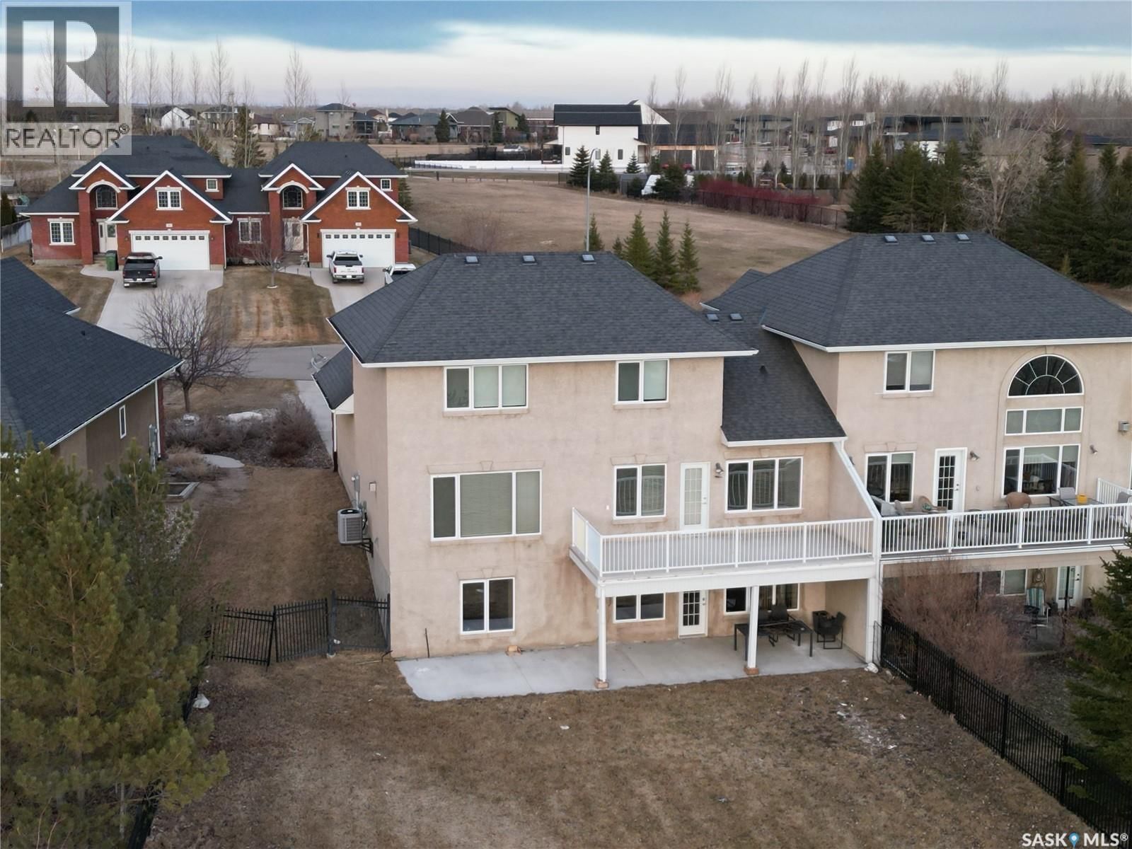 15 CHRISTOPHER PLACE Image 2