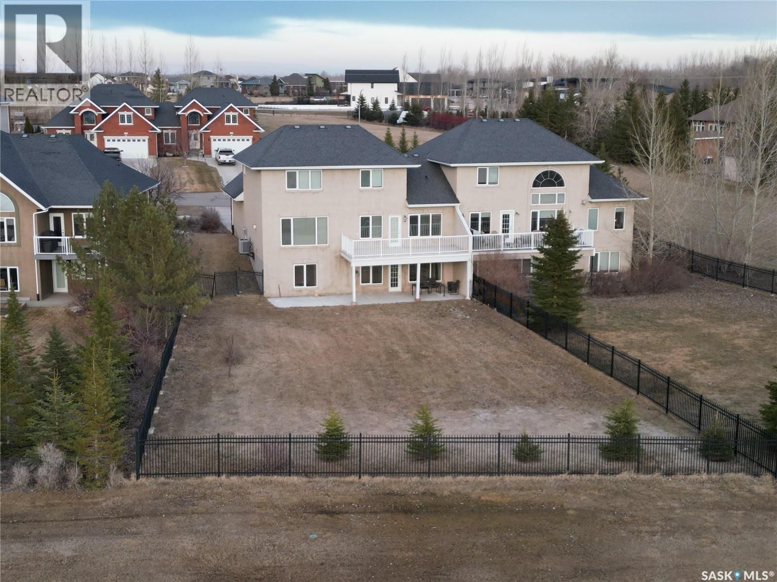 15 CHRISTOPHER PLACE Image 3