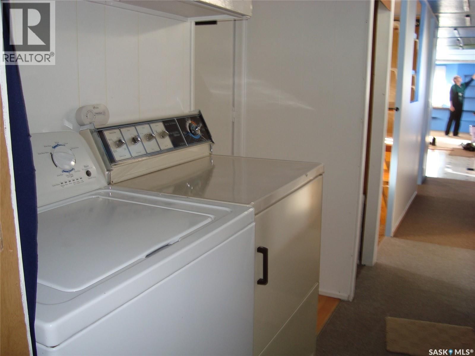 NW - 14 701 11TH AVENUE Image 13