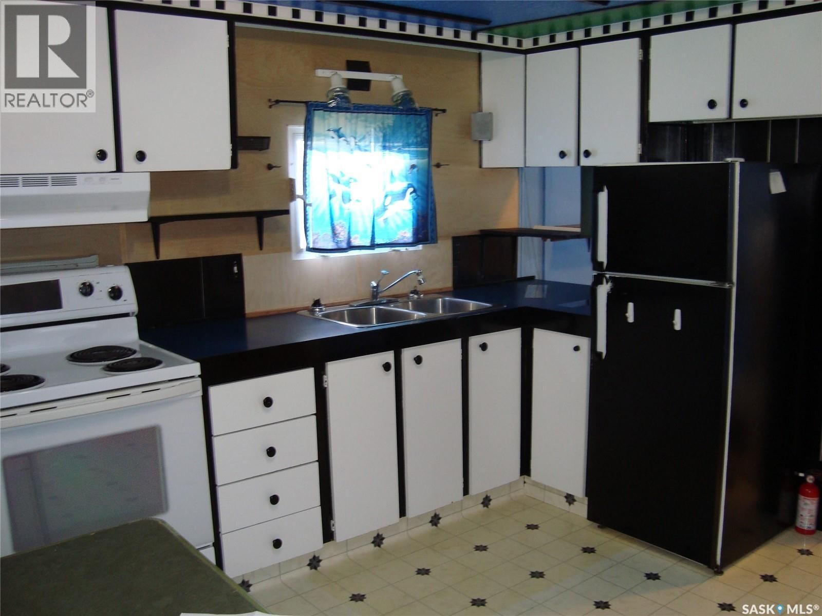 NW - 14 701 11TH AVENUE Image 2