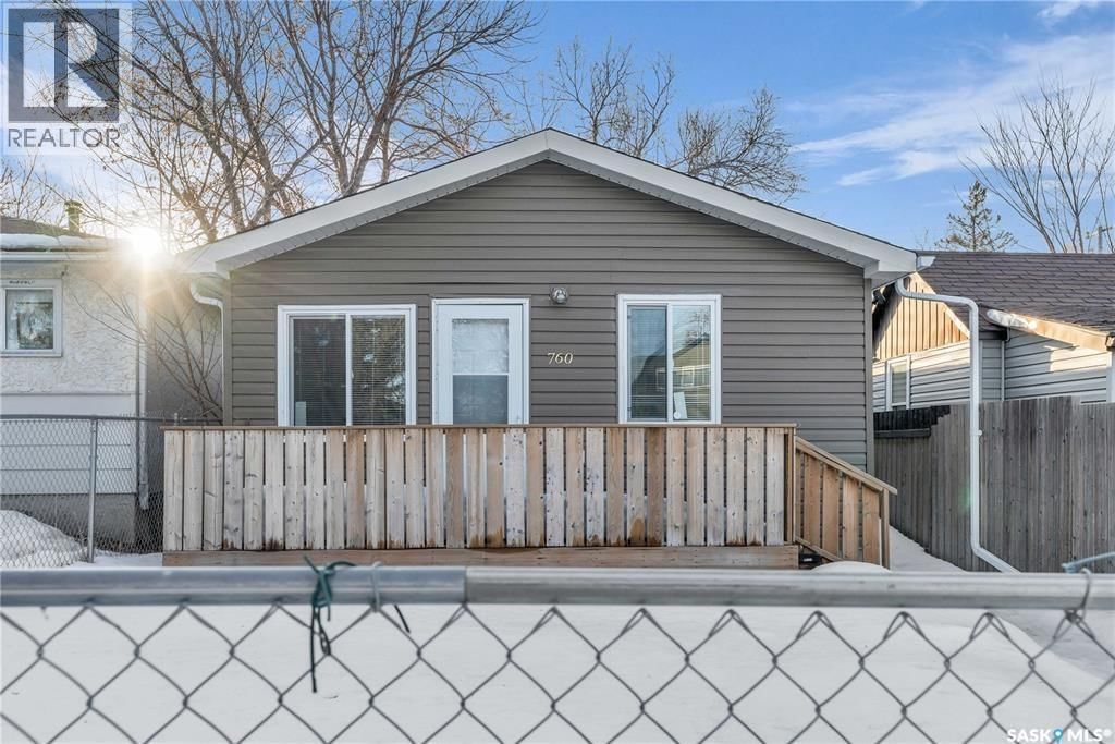 760 Rae STREET, Regina, Saskatchewan S4T 2A9