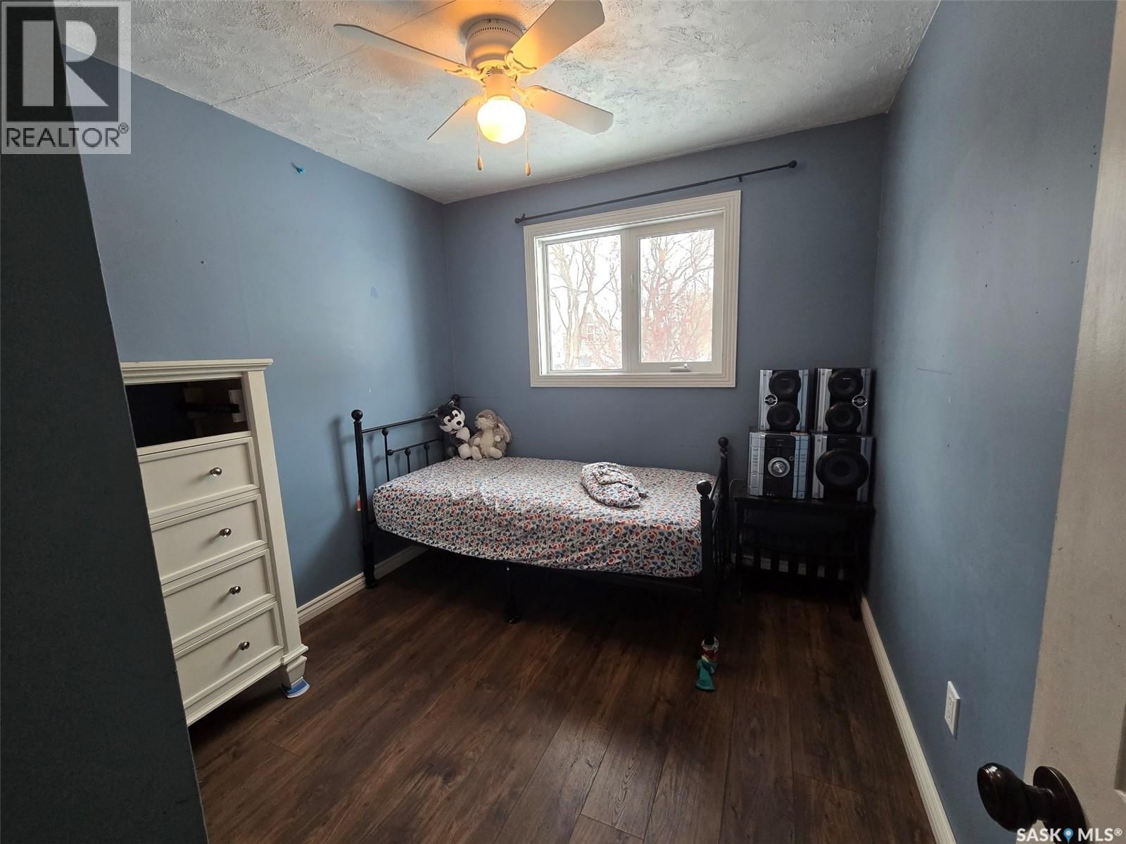 212 4TH AVENUE Image 17