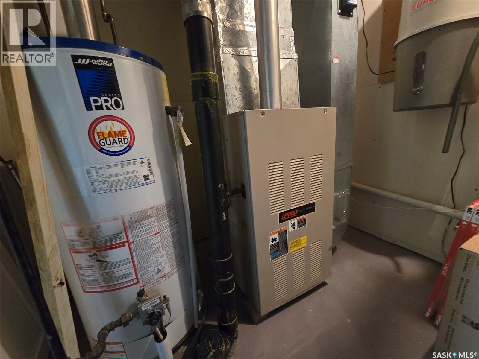 212 4TH AVENUE Image 25