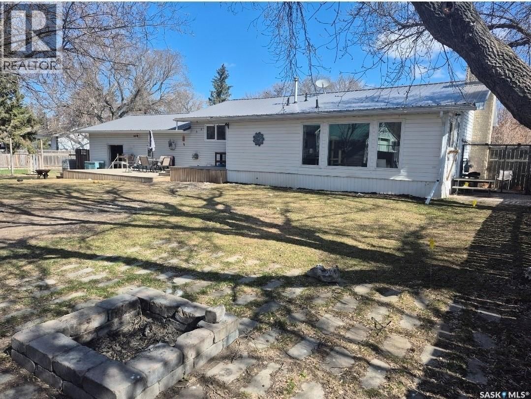 212 4TH AVENUE Image 3