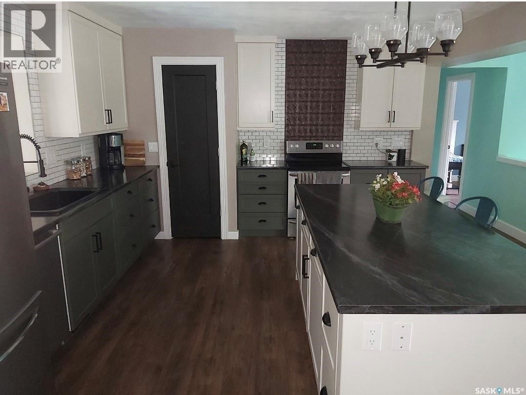 212 4TH AVENUE Image 6