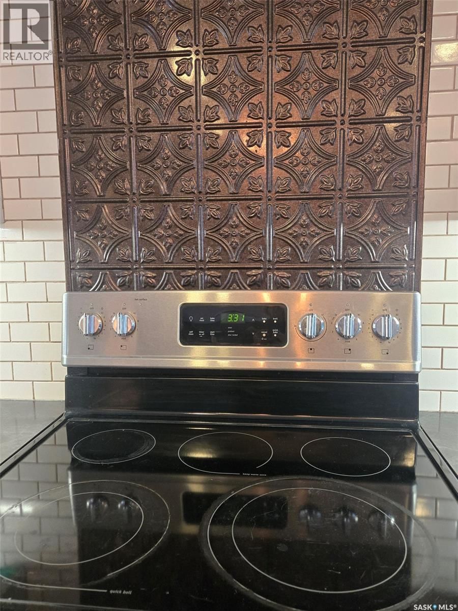 212 4TH AVENUE Image 9