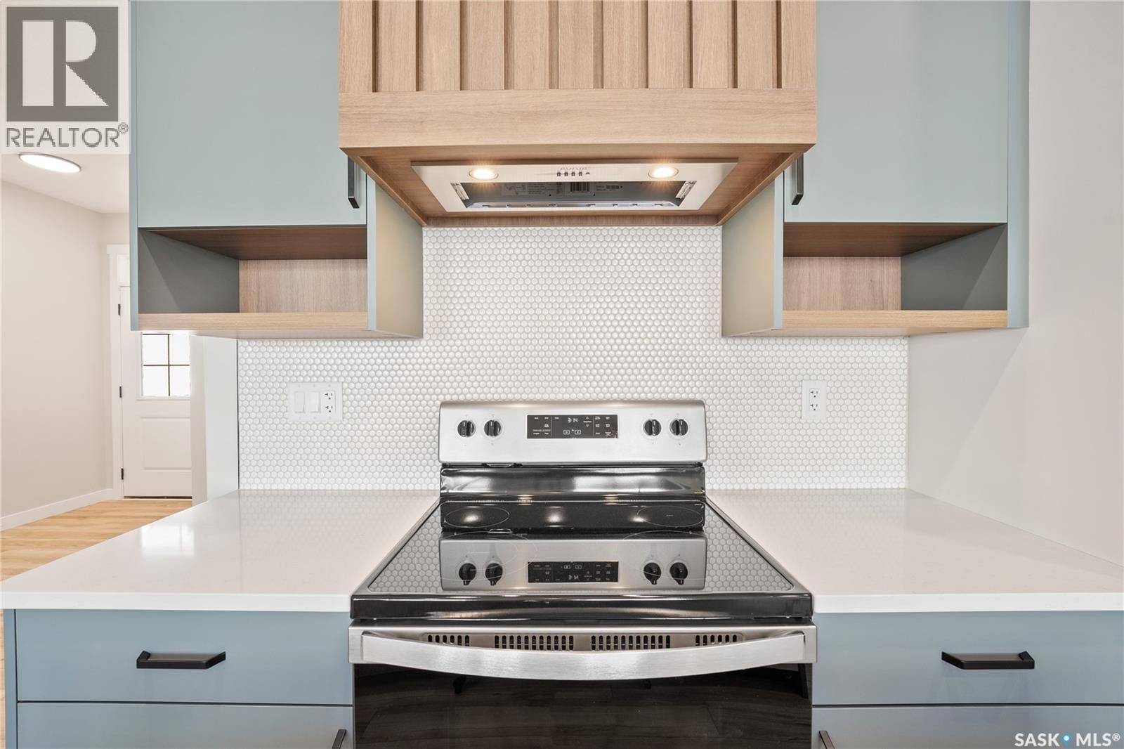 3020 DUMONT WAY Image 10