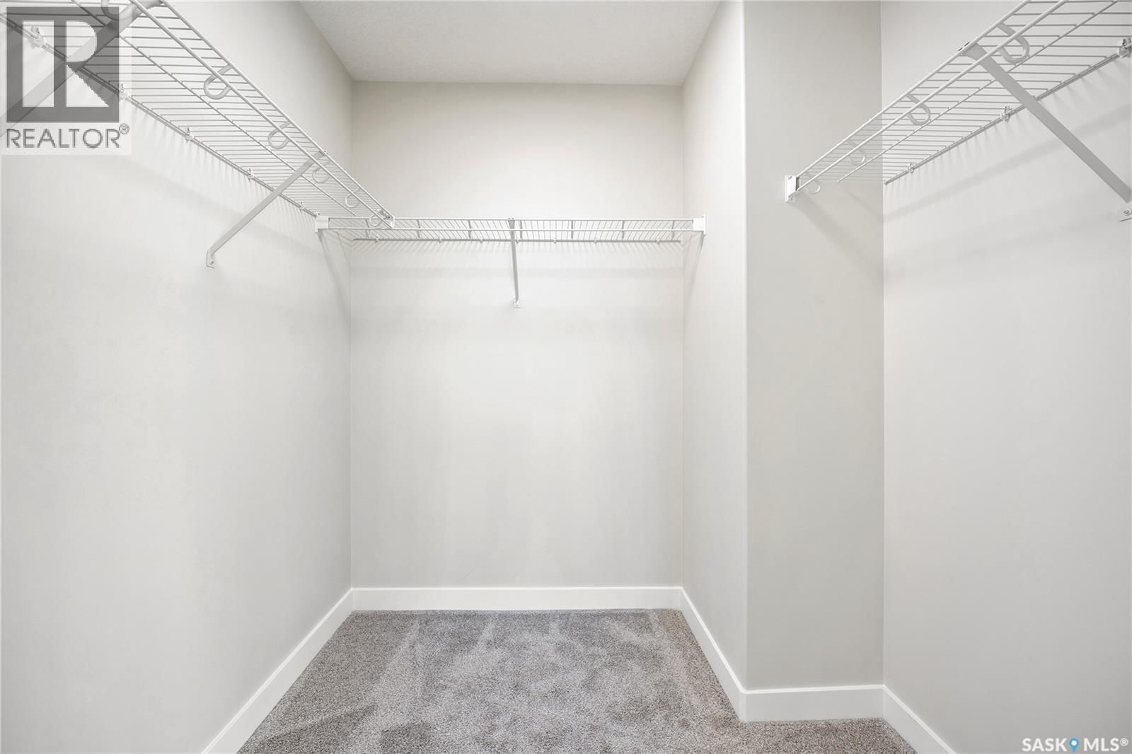 3020 DUMONT WAY Image 25