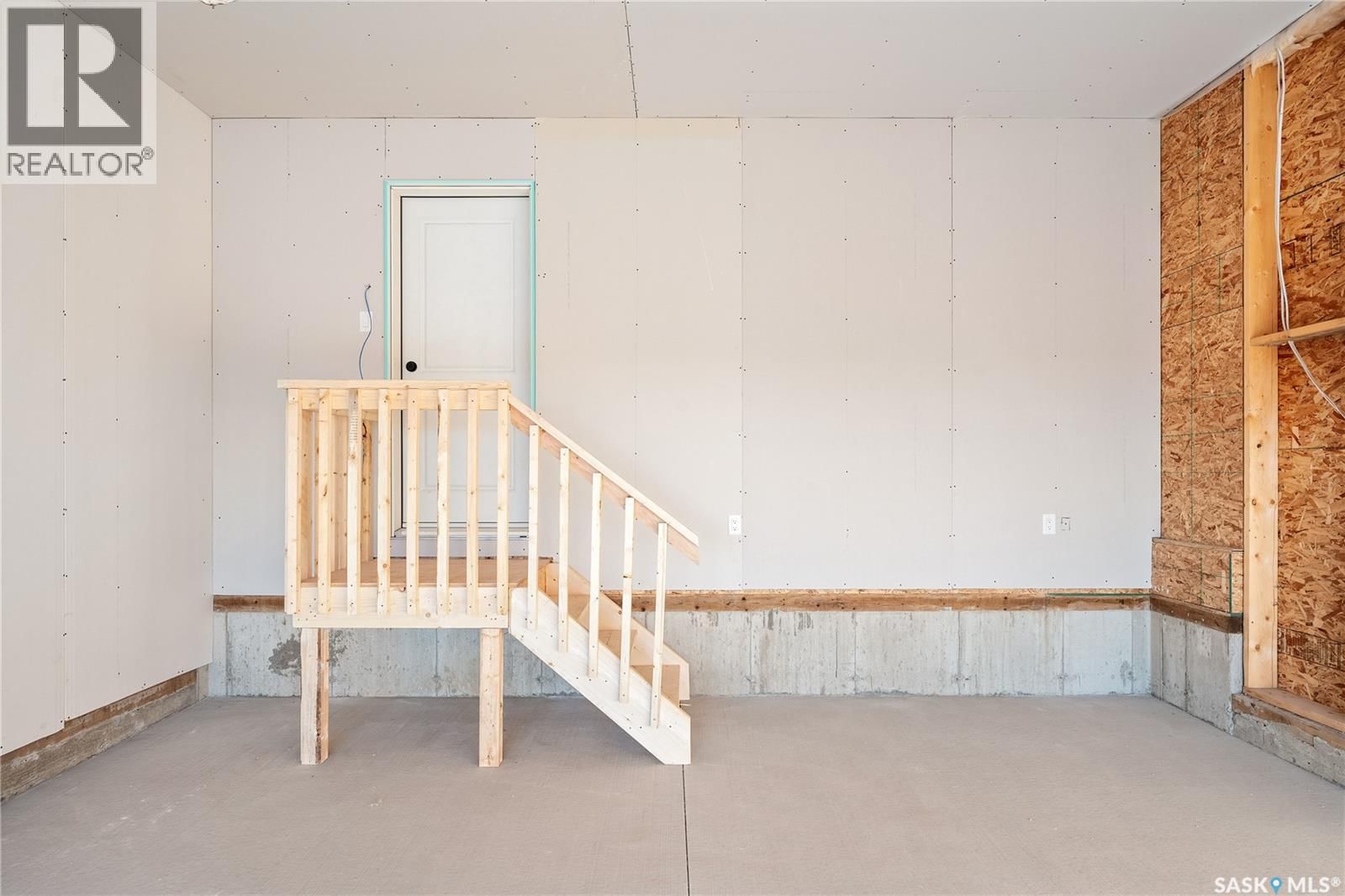 3020 DUMONT WAY Image 39