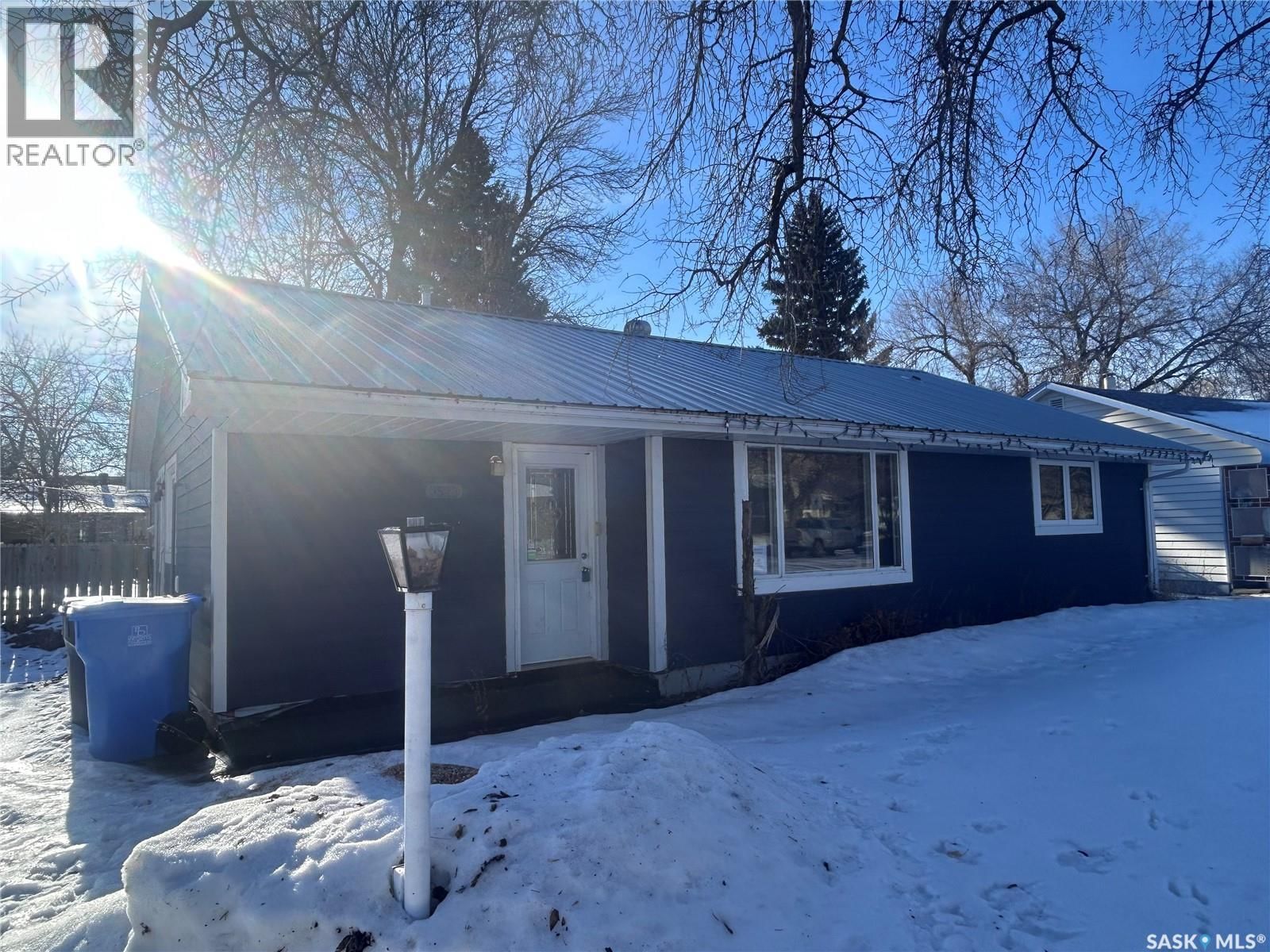 1523 THORN CRESCENT Image 1