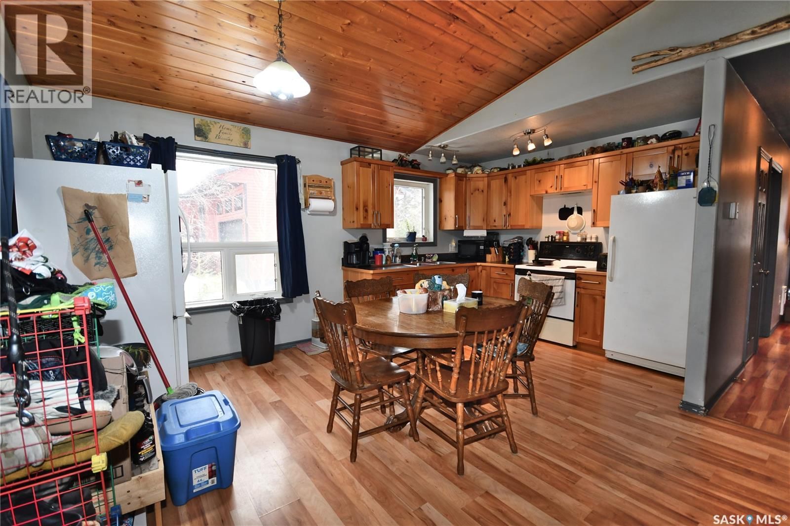 5 ANDREWS WAY Image 6