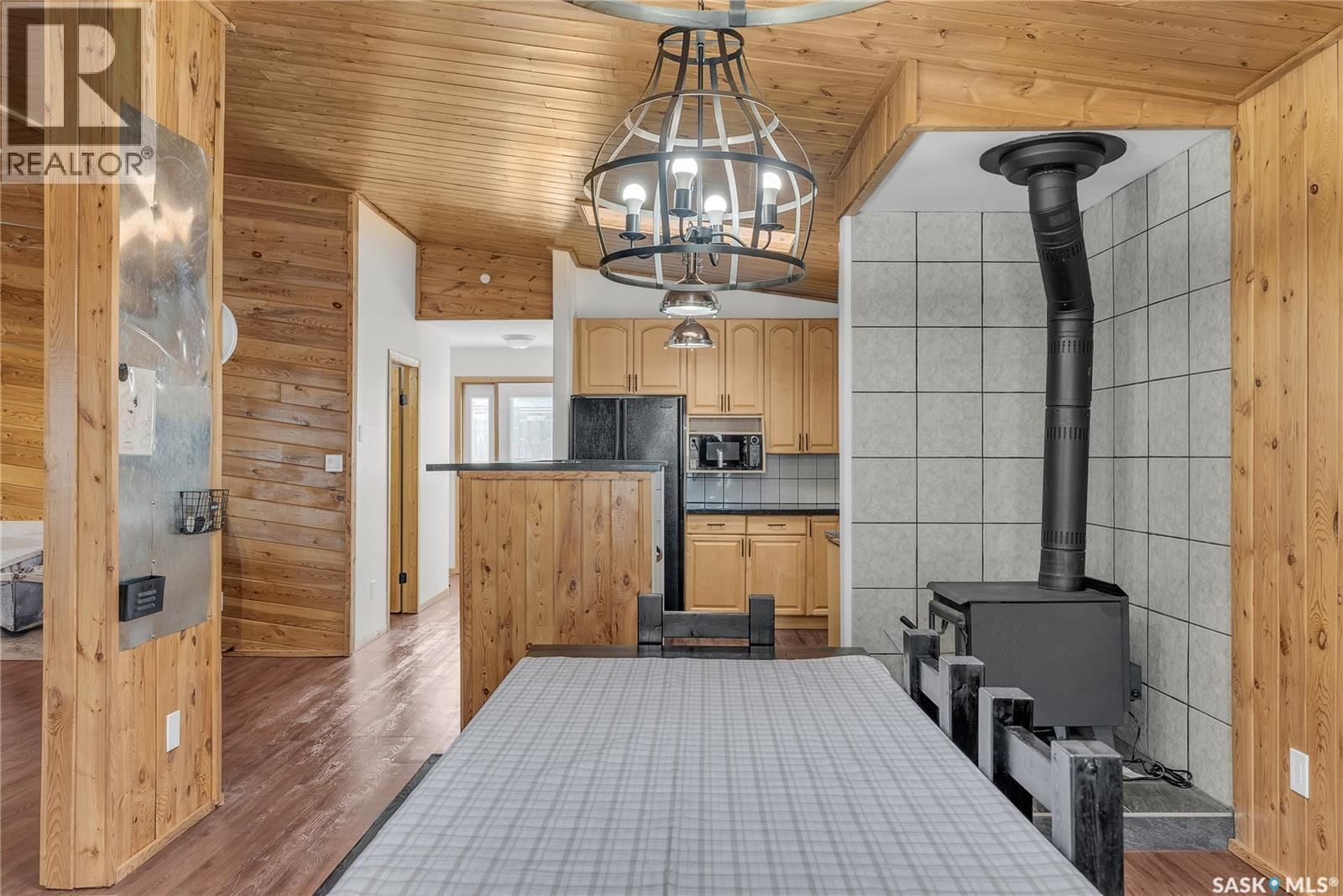 108 IROQUOIS LAKE DRIVE Image 19