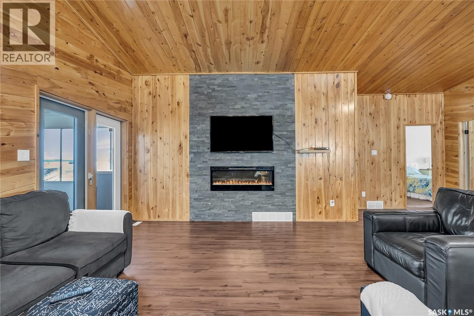 108 IROQUOIS LAKE DRIVE Image 20