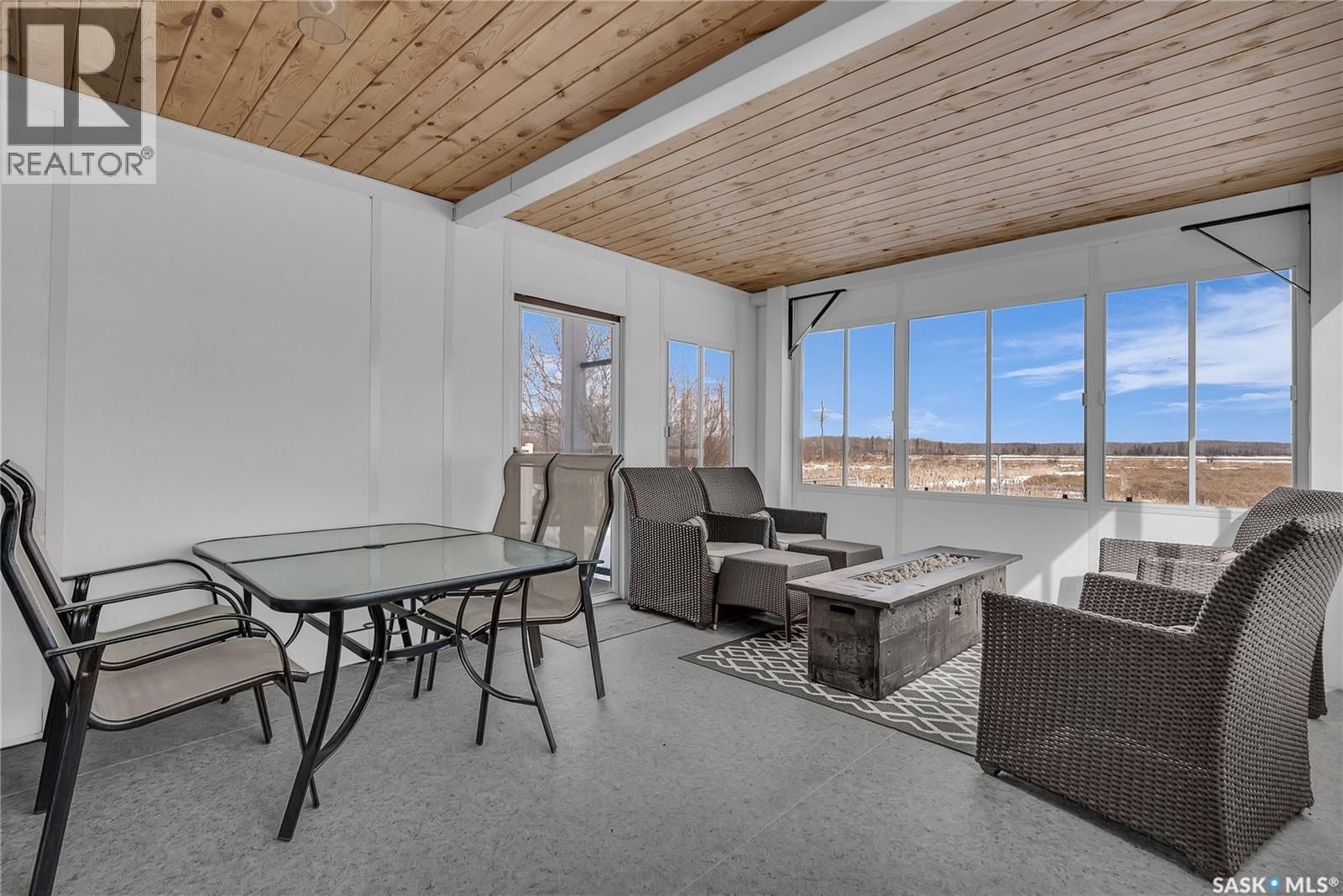 108 IROQUOIS LAKE DRIVE Image 21