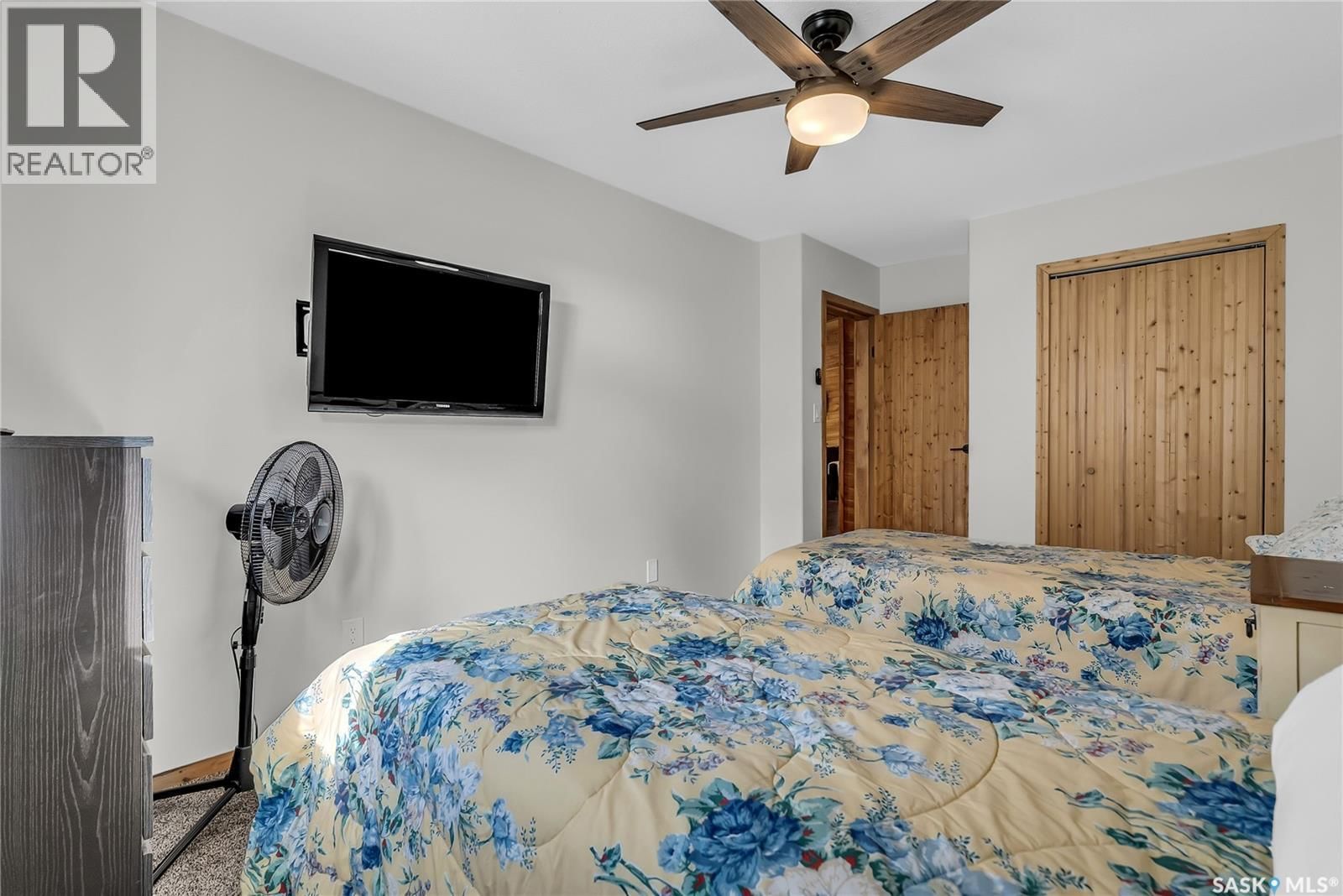 108 IROQUOIS LAKE DRIVE Image 28