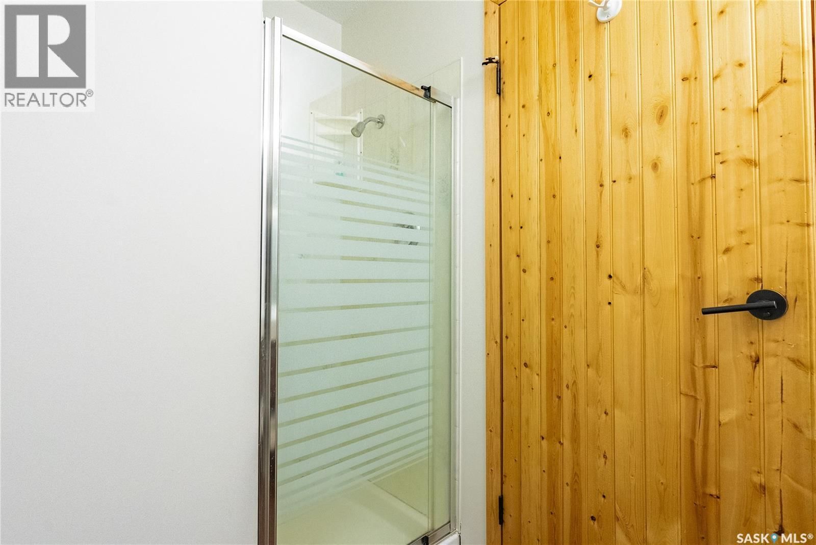 108 IROQUOIS LAKE DRIVE Image 31