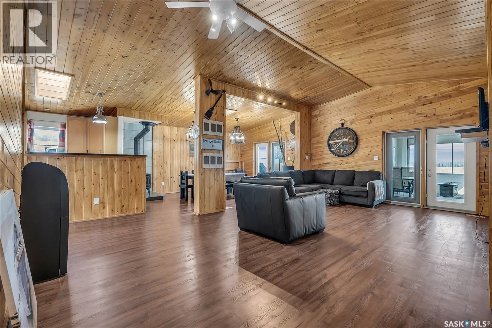 108 IROQUOIS LAKE DRIVE Image 9