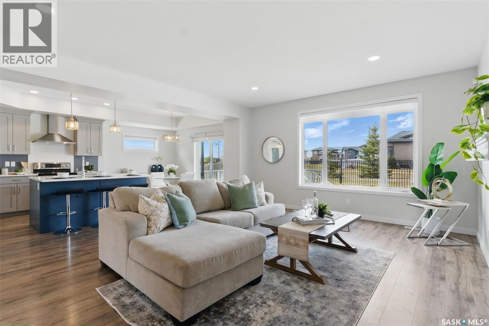 306 SECORD WAY Image 12