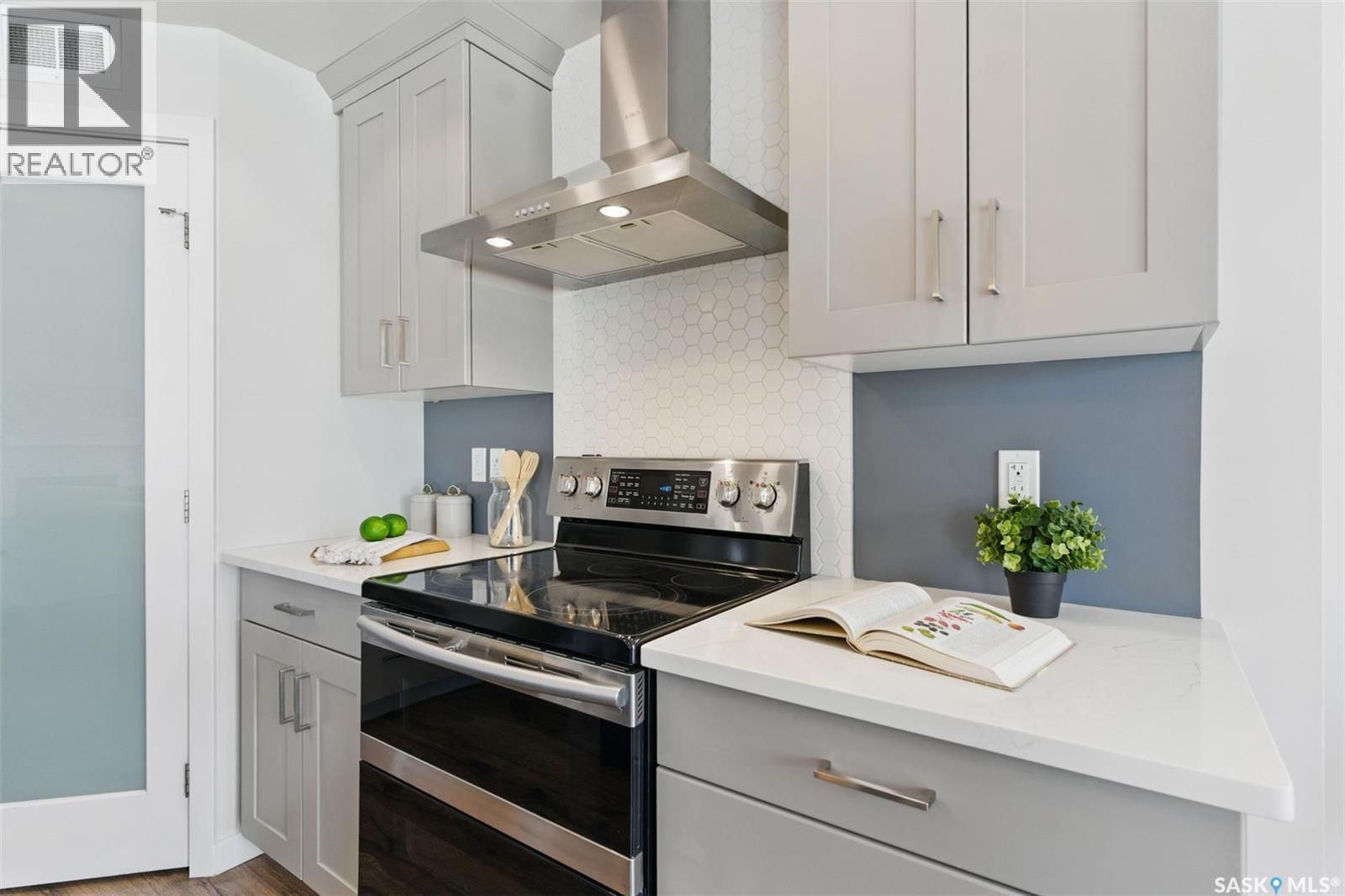 306 SECORD WAY Image 17