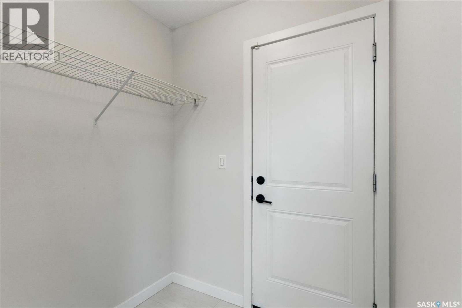 306 SECORD WAY Image 19