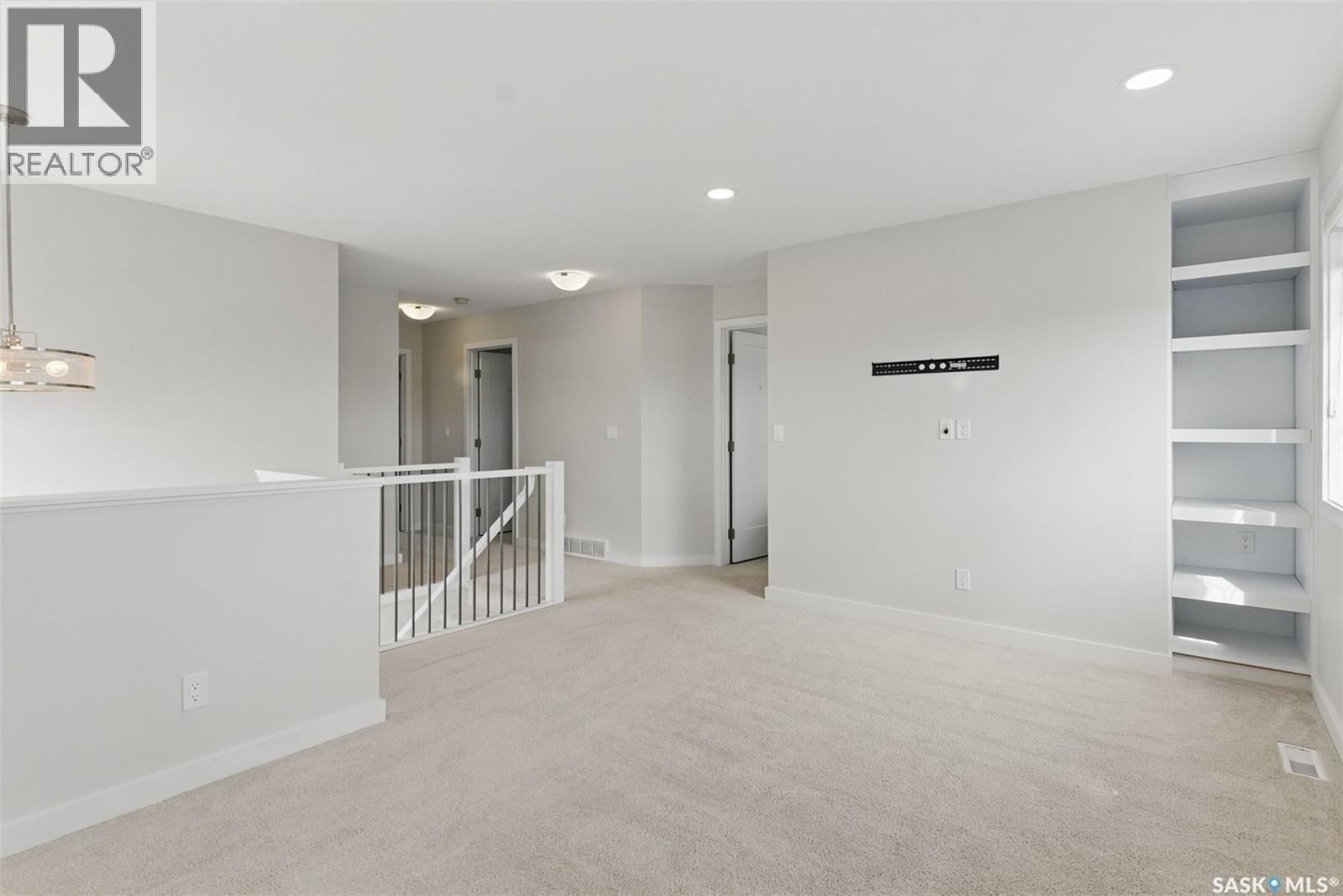 306 SECORD WAY Image 21