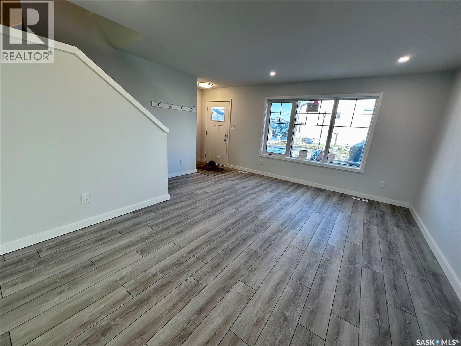 5449 BUCKINGHAM DRIVE Image 6