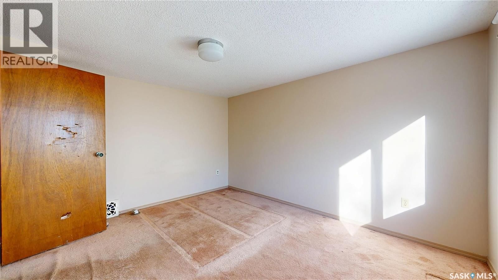 1007 GARNET STREET Image 15