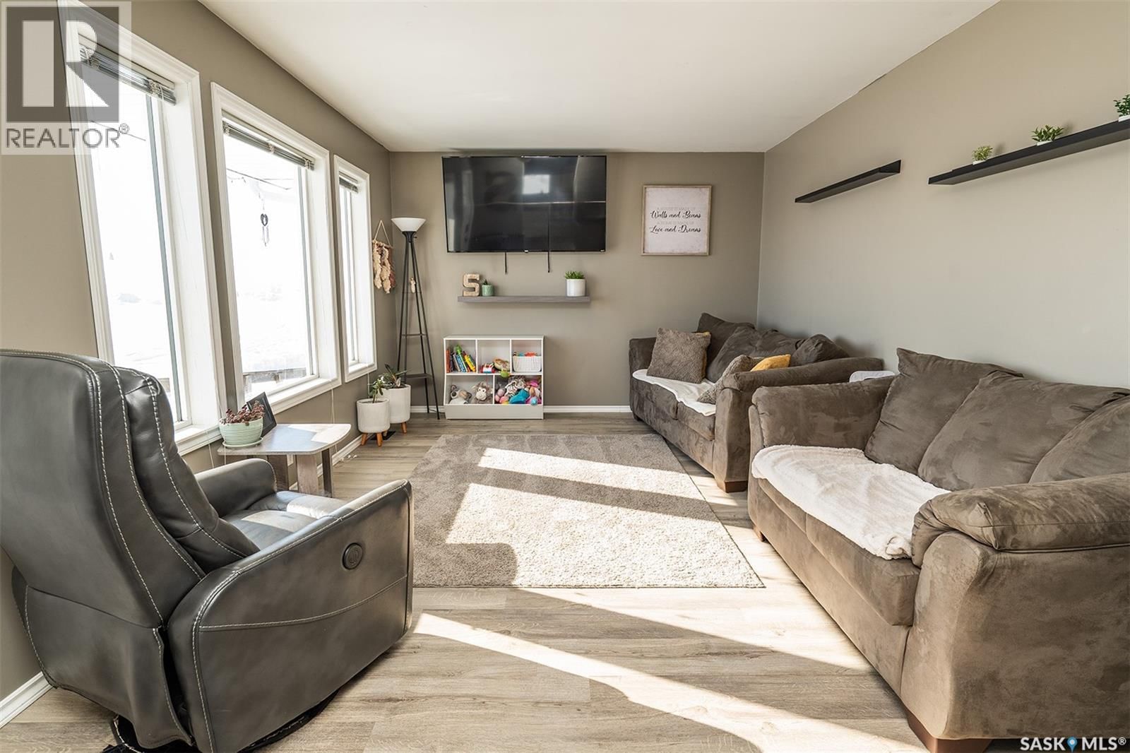 SPARKS ACREAGE Image 3