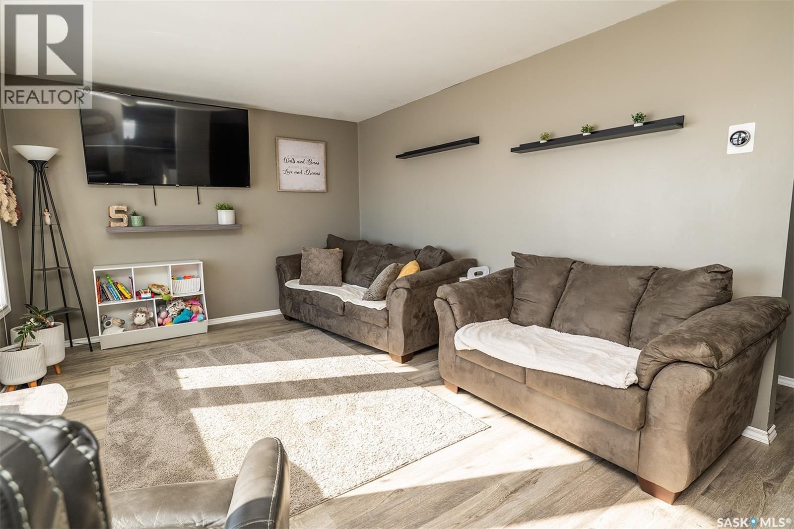 SPARKS ACREAGE Image 5