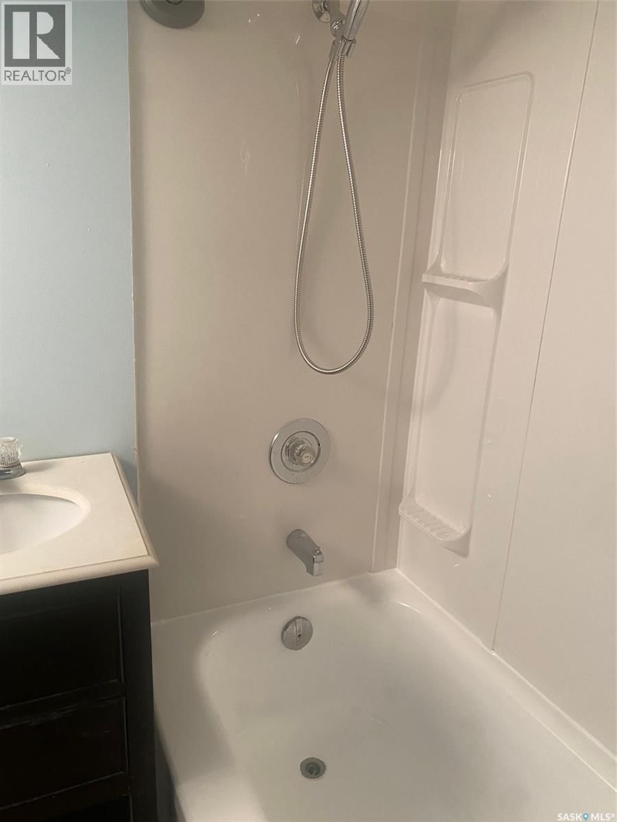 1127 J AVENUE Image 27