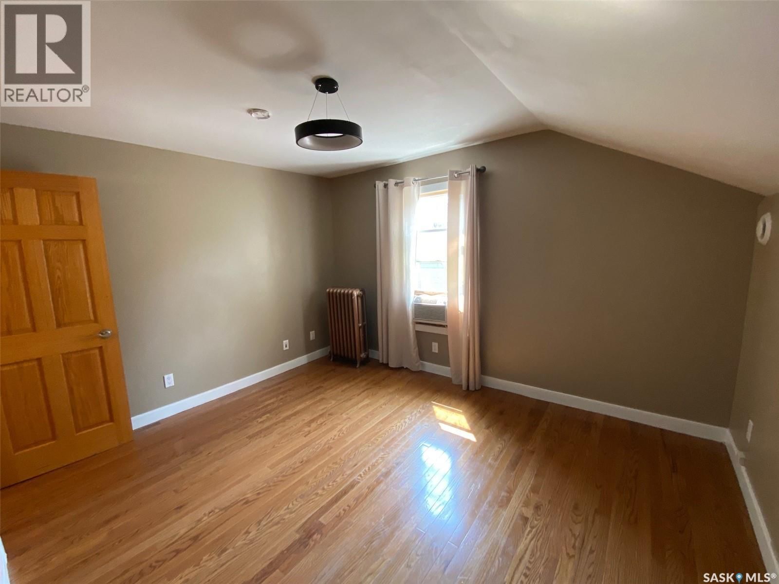 34 LAURIER AVENUE Image 31