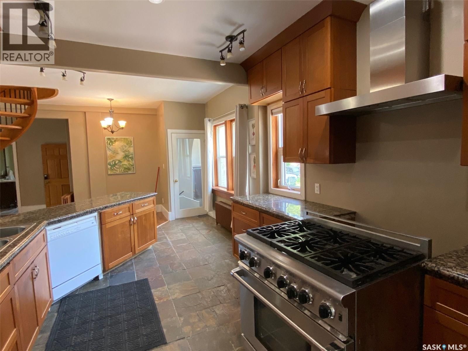 34 LAURIER AVENUE Image 8