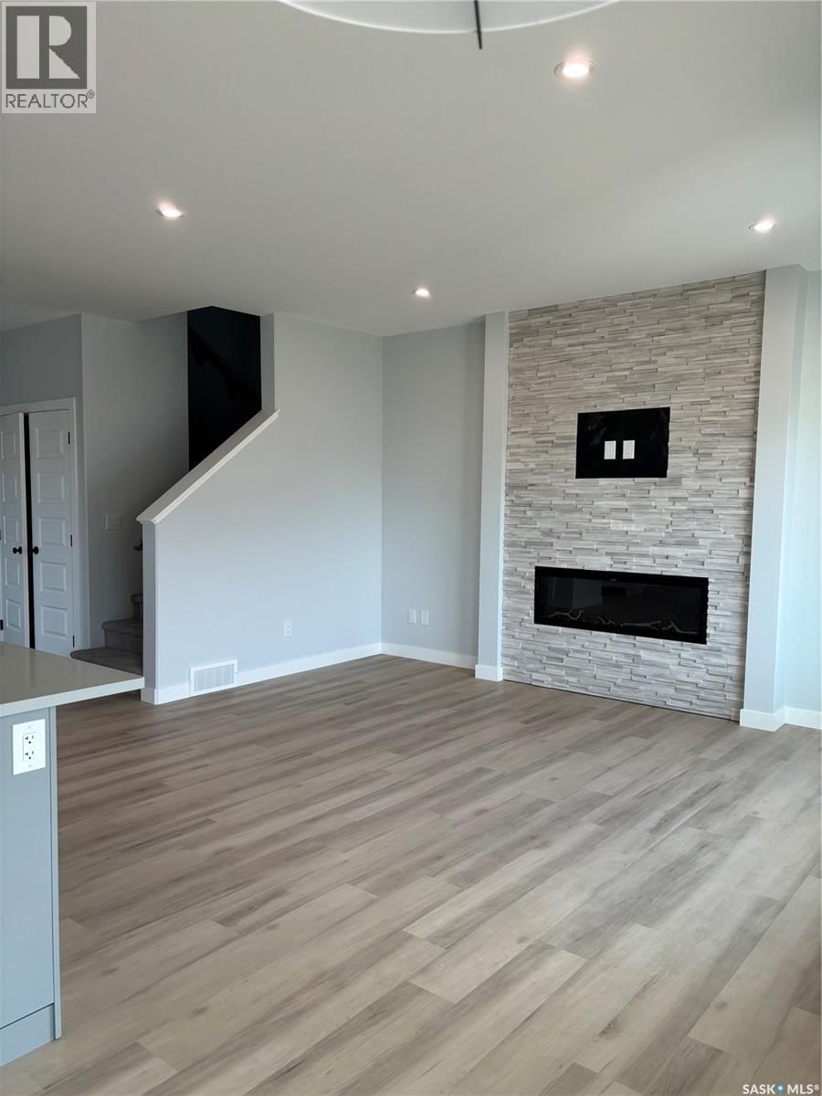 503 TRAEGER MANOR Image 30