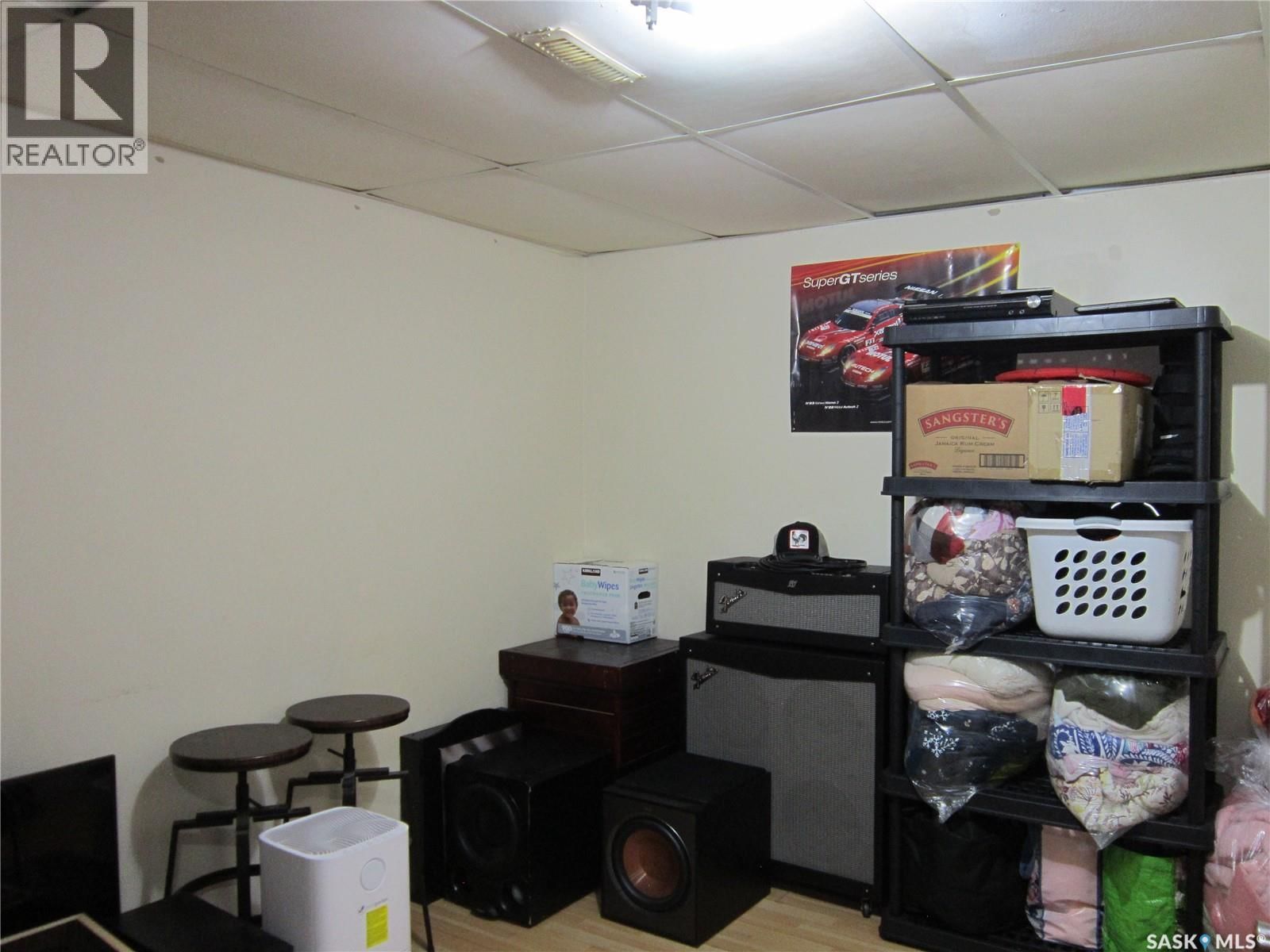 552 6TH STREET Image 12