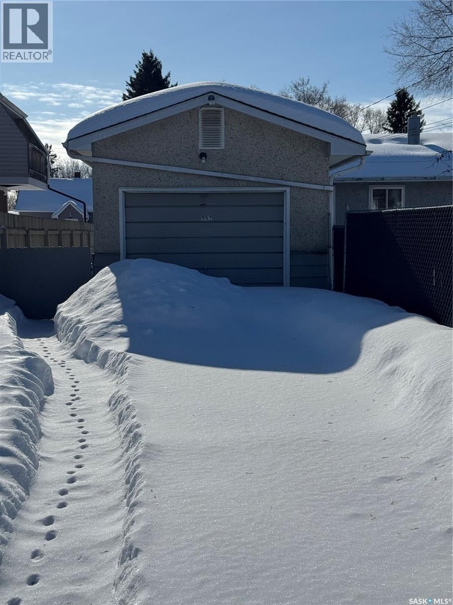 552 6TH STREET Image 18