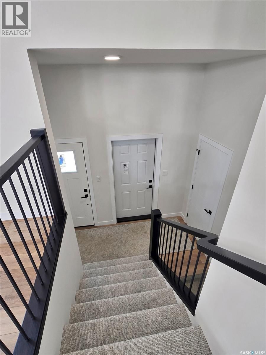 220 VETERANS DRIVE Image 18