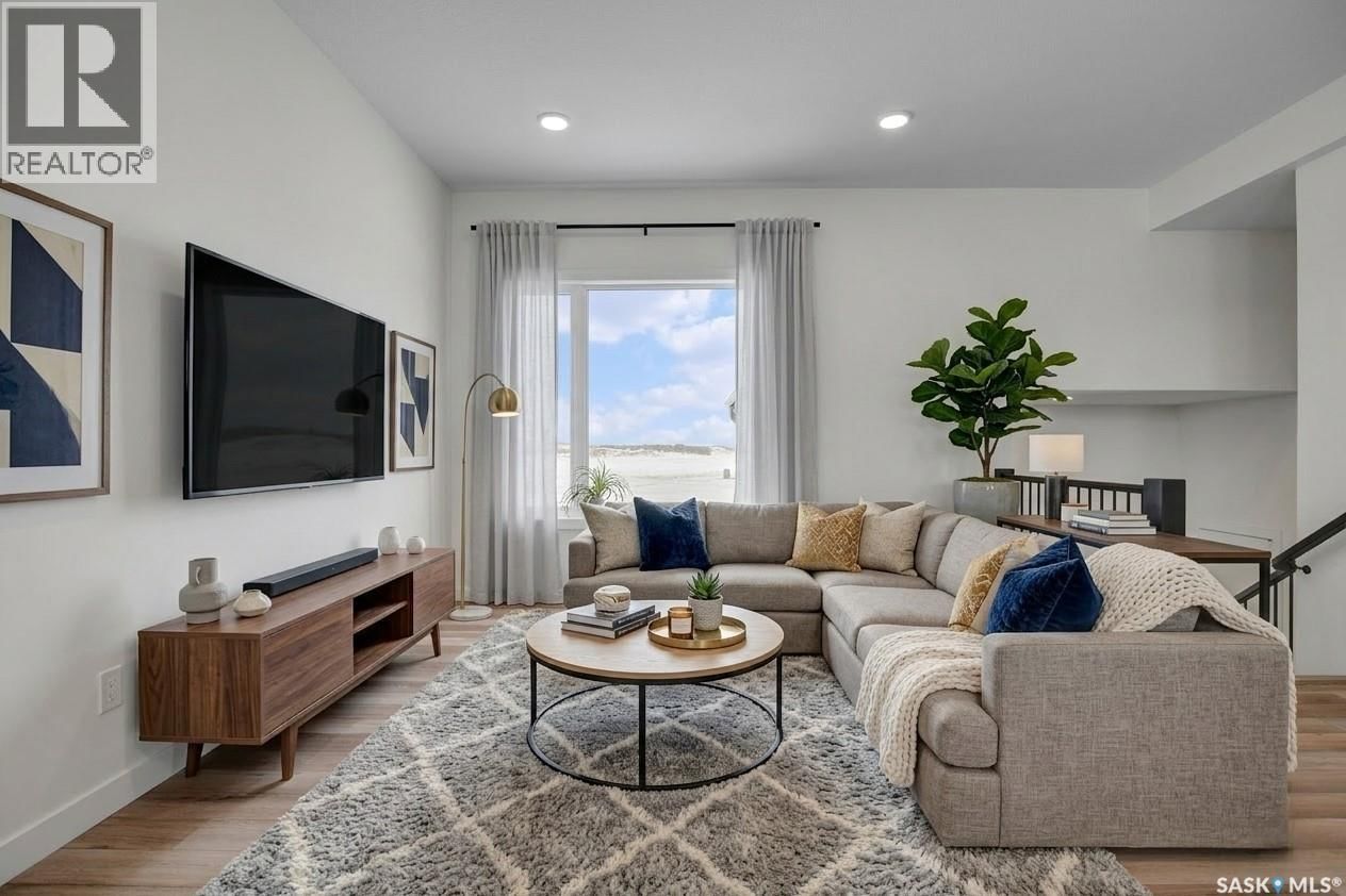 220 VETERANS DRIVE Image 3